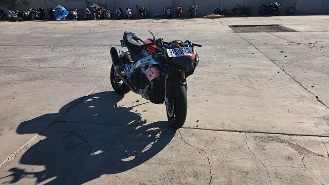 2017 Aprilia Tuono V4 1100 Rr VIN: ZD4KGU001HS000024 Lot: 91835845