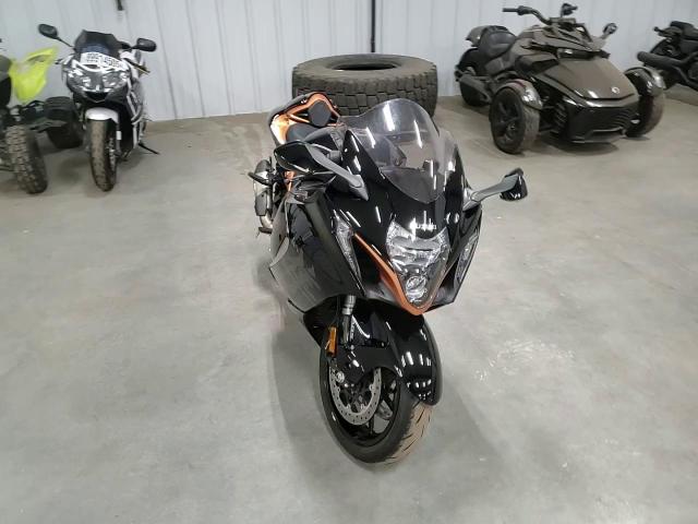 2022 Suzuki Gsx1300 Rr VIN: JS1EJ11B5N7100208 Lot: 92886425