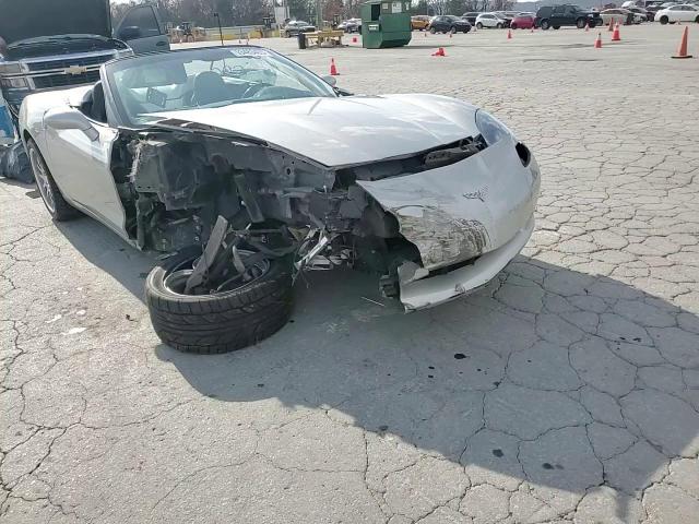 2005 Chevrolet Corvette VIN: 1G1YY34U055128686 Lot: 93483405