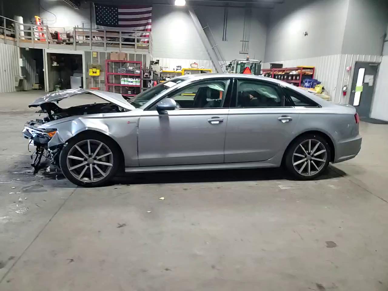 Фото: WAUH2AFC1HN067528