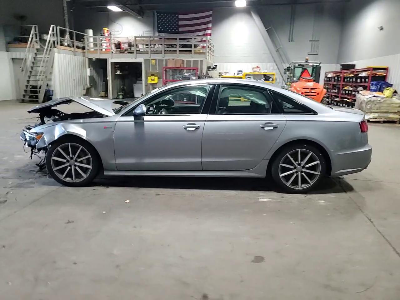 Фото: WAUH2AFC1HN067528