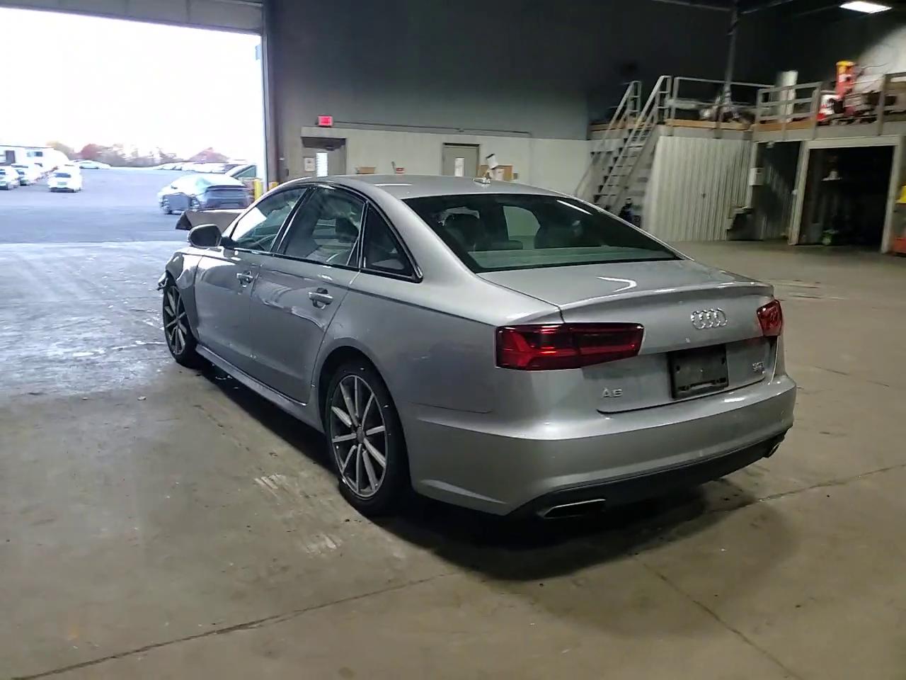 Фото: WAUH2AFC1HN067528