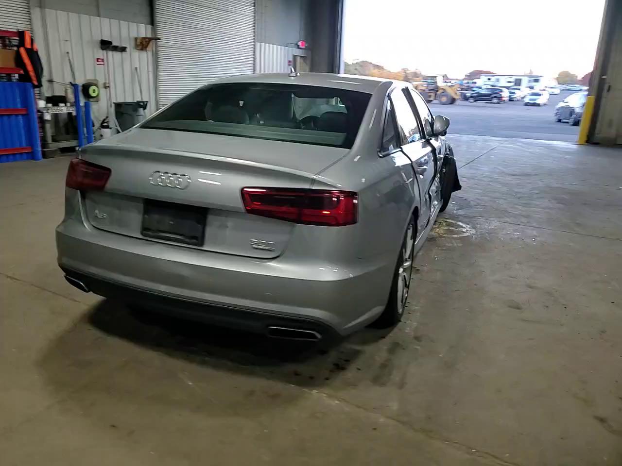 Фото: WAUH2AFC1HN067528