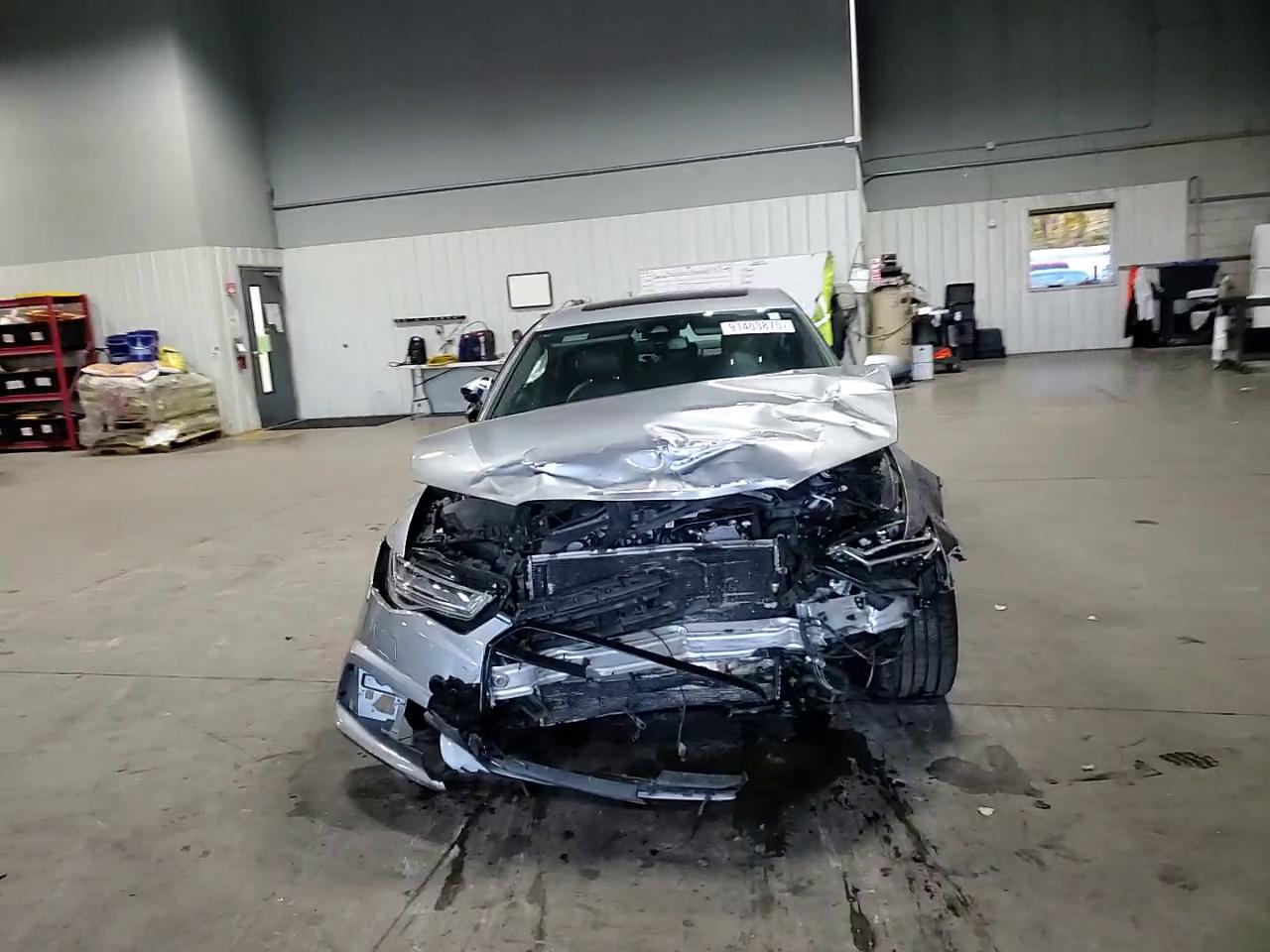 Фото: WAUH2AFC1HN067528