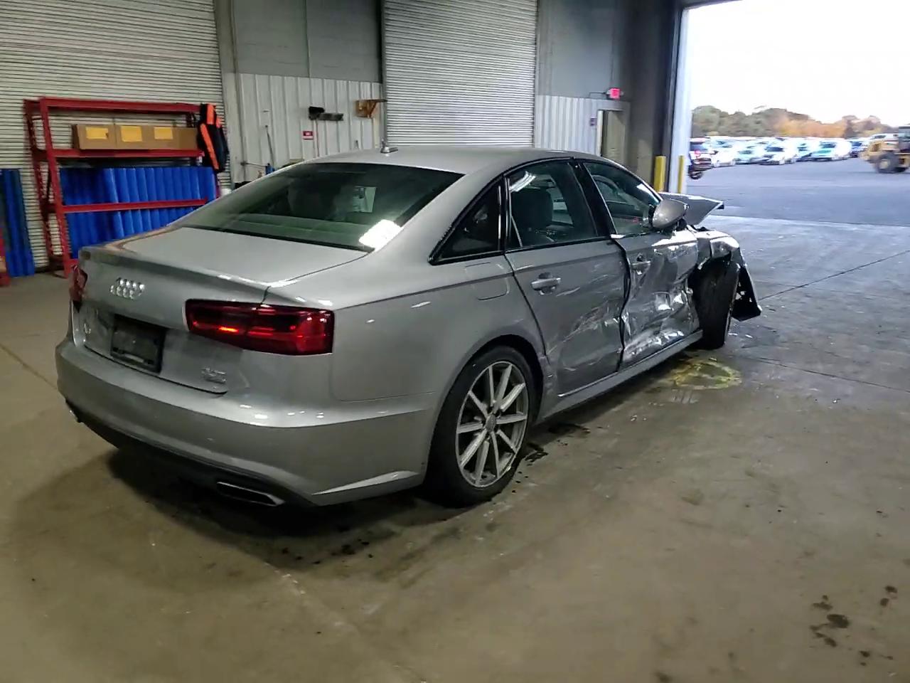 Фото: WAUH2AFC1HN067528