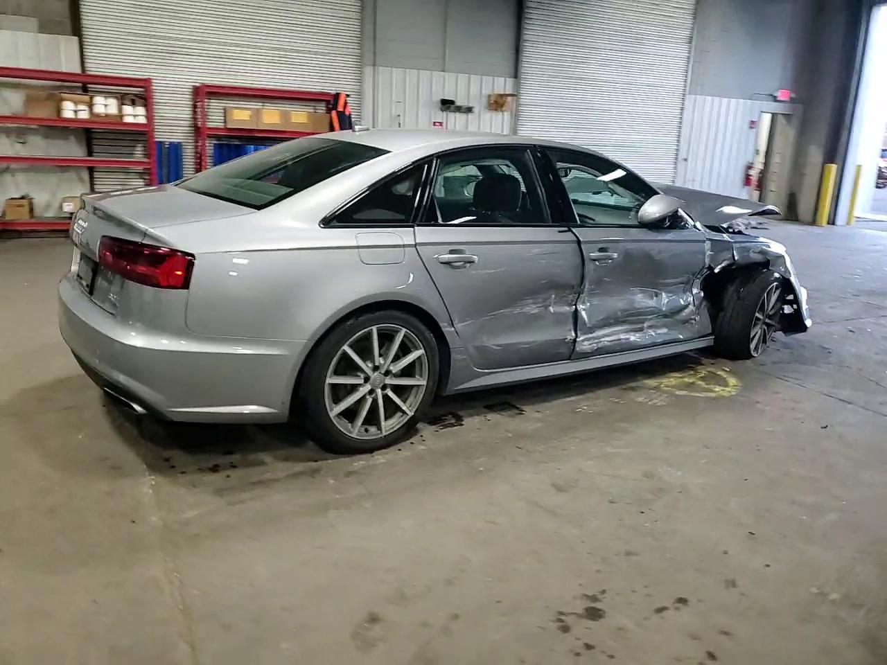 Фото: WAUH2AFC1HN067528