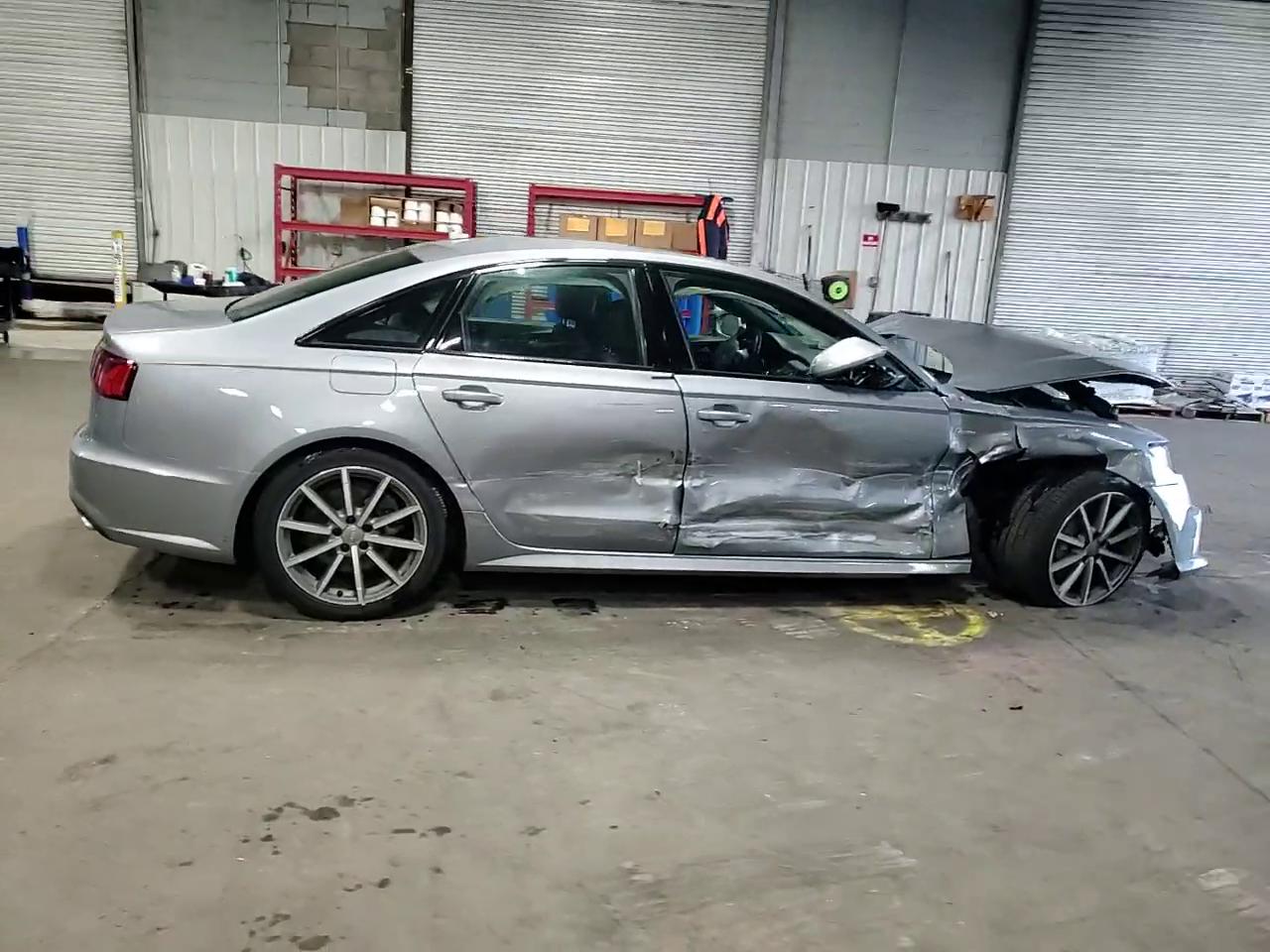 Фото: WAUH2AFC1HN067528