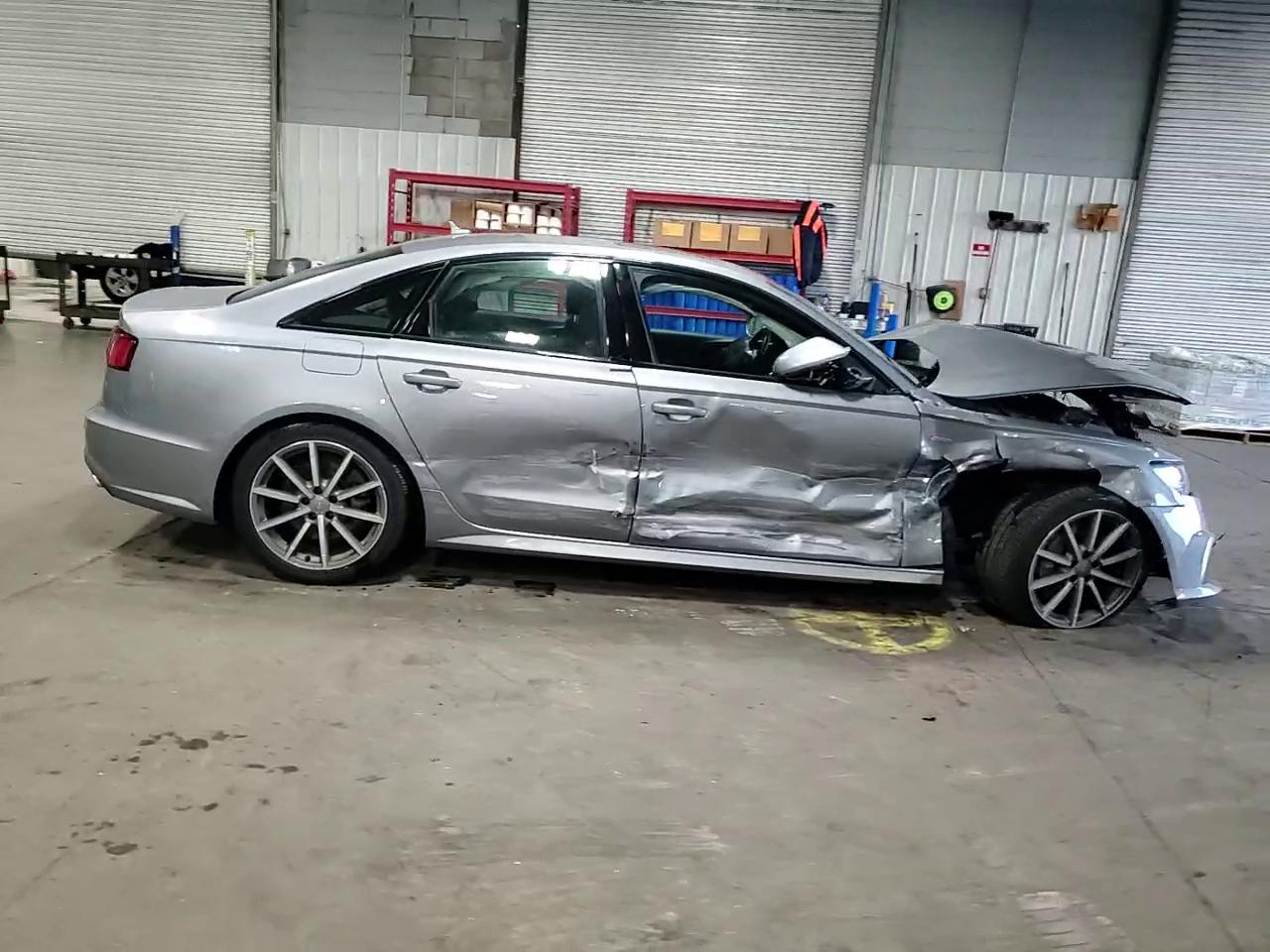 Фото: WAUH2AFC1HN067528