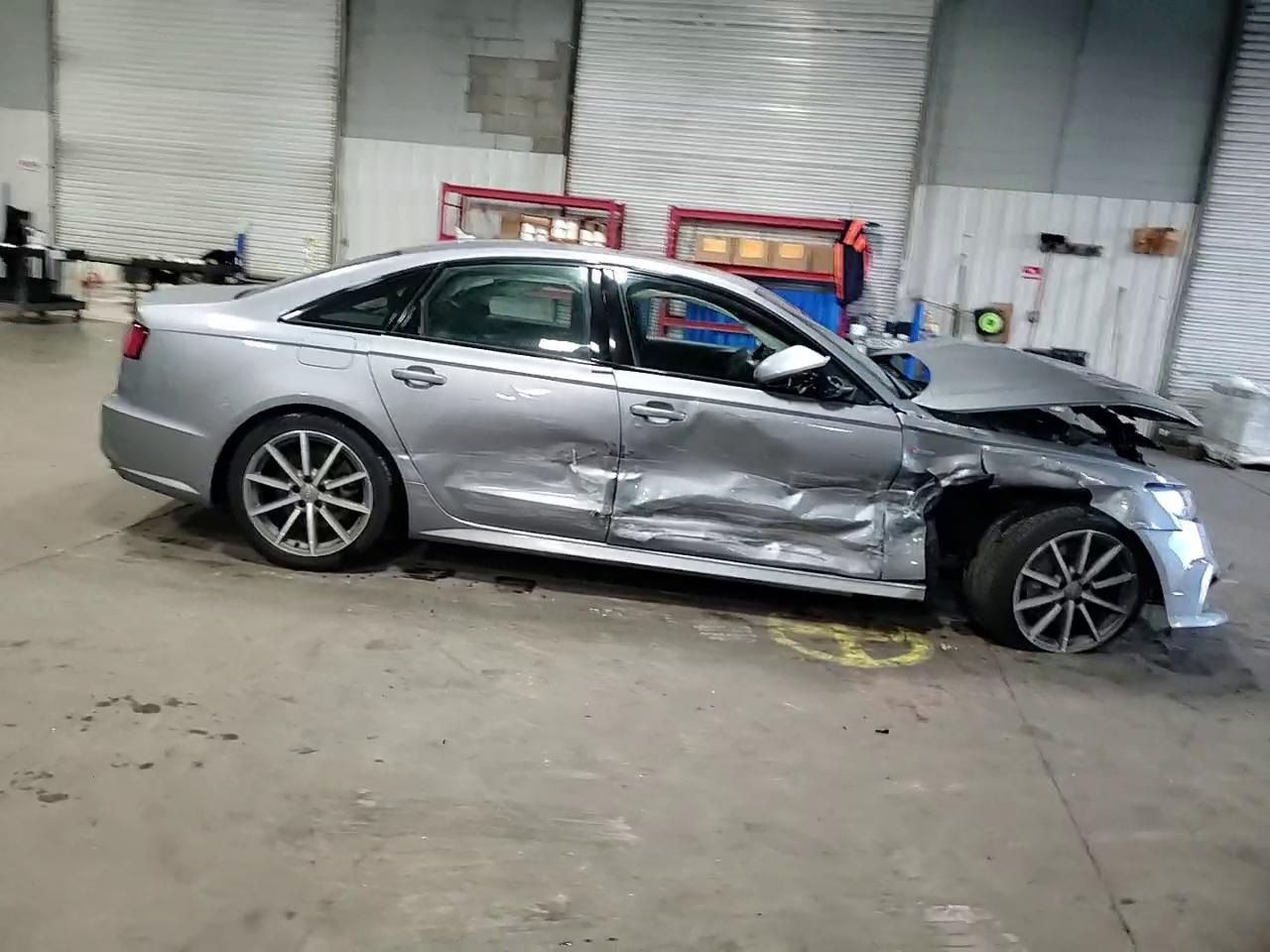 Фото: WAUH2AFC1HN067528