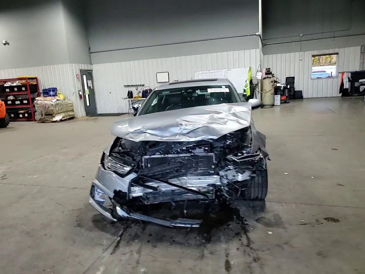 Фото: WAUH2AFC1HN067528