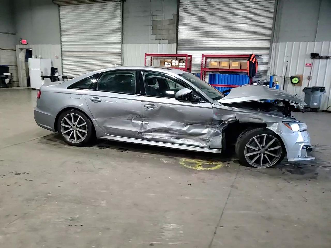 Фото: WAUH2AFC1HN067528