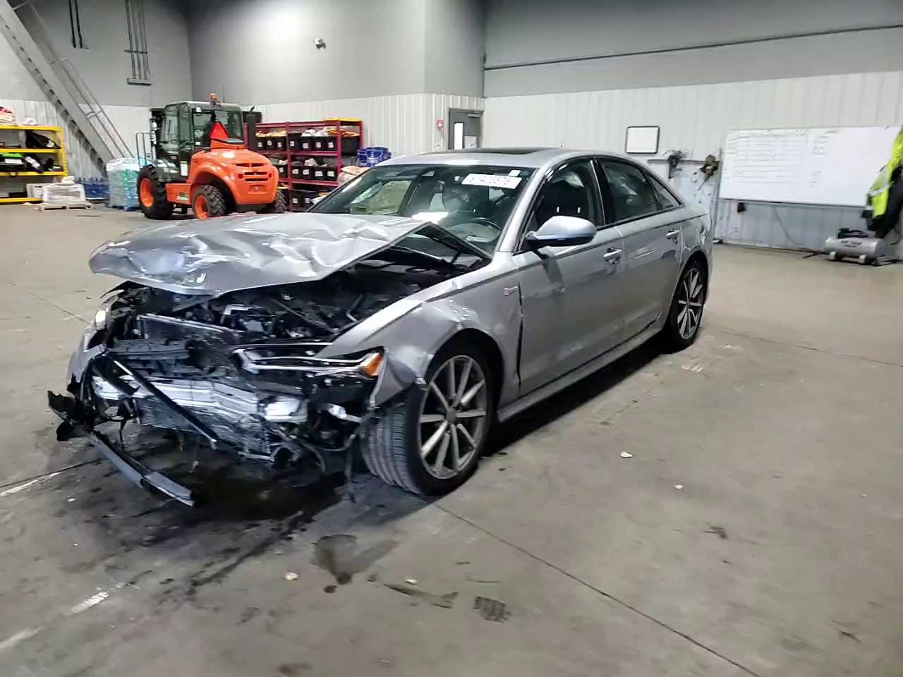 Фото: WAUH2AFC1HN067528