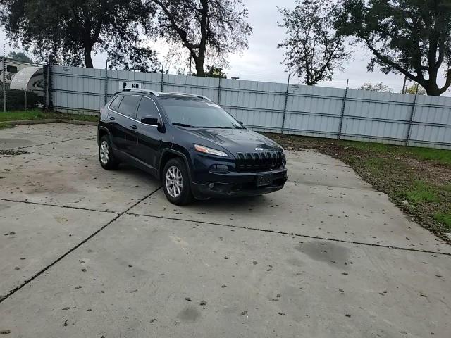2015 Jeep Cherokee Latitude VIN: 1C4PJMCS2FW725153 Lot: 94270565