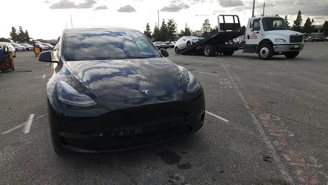 2023 Tesla Model Y VIN: 7SAYGAEE3PF702255 Lot: 93317905