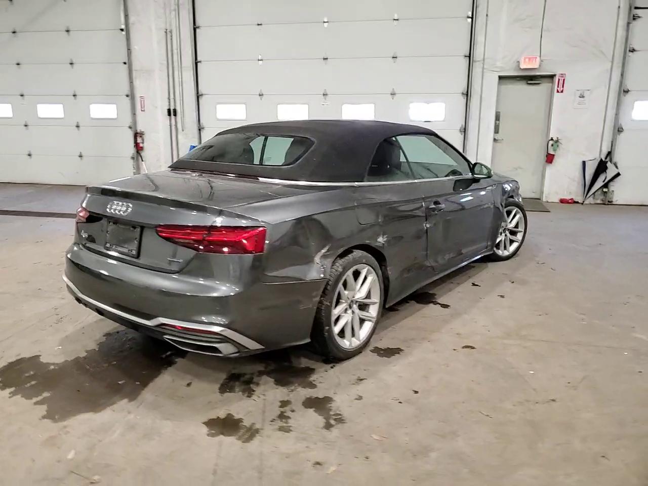 Фото: WAU4AGF58RN005485