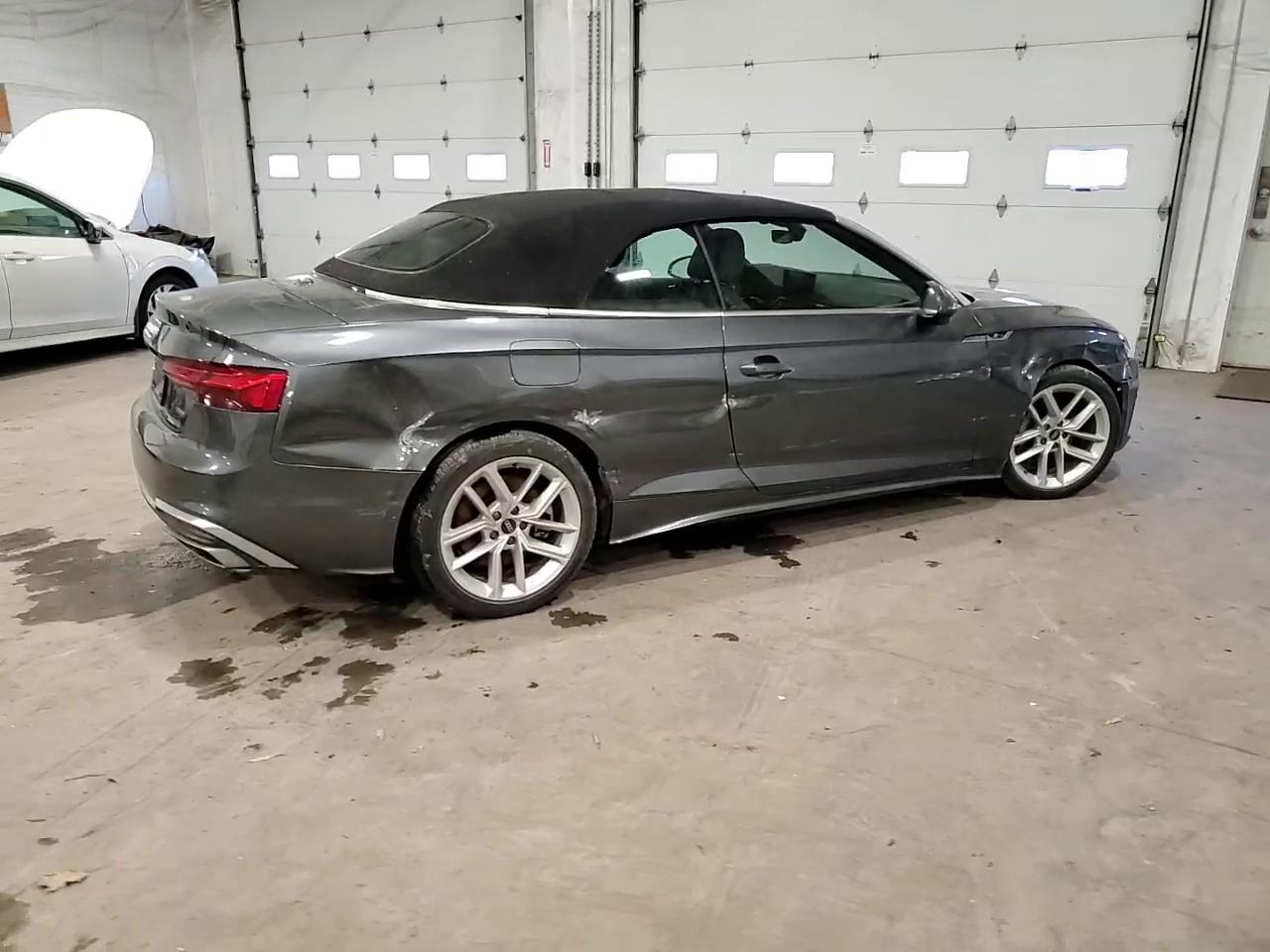 Фото: WAU4AGF58RN005485