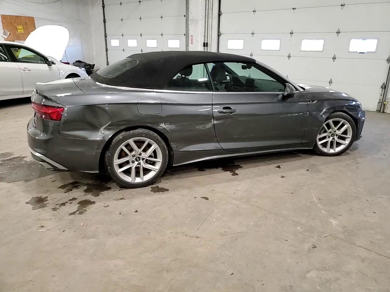 Фото: WAU4AGF58RN005485