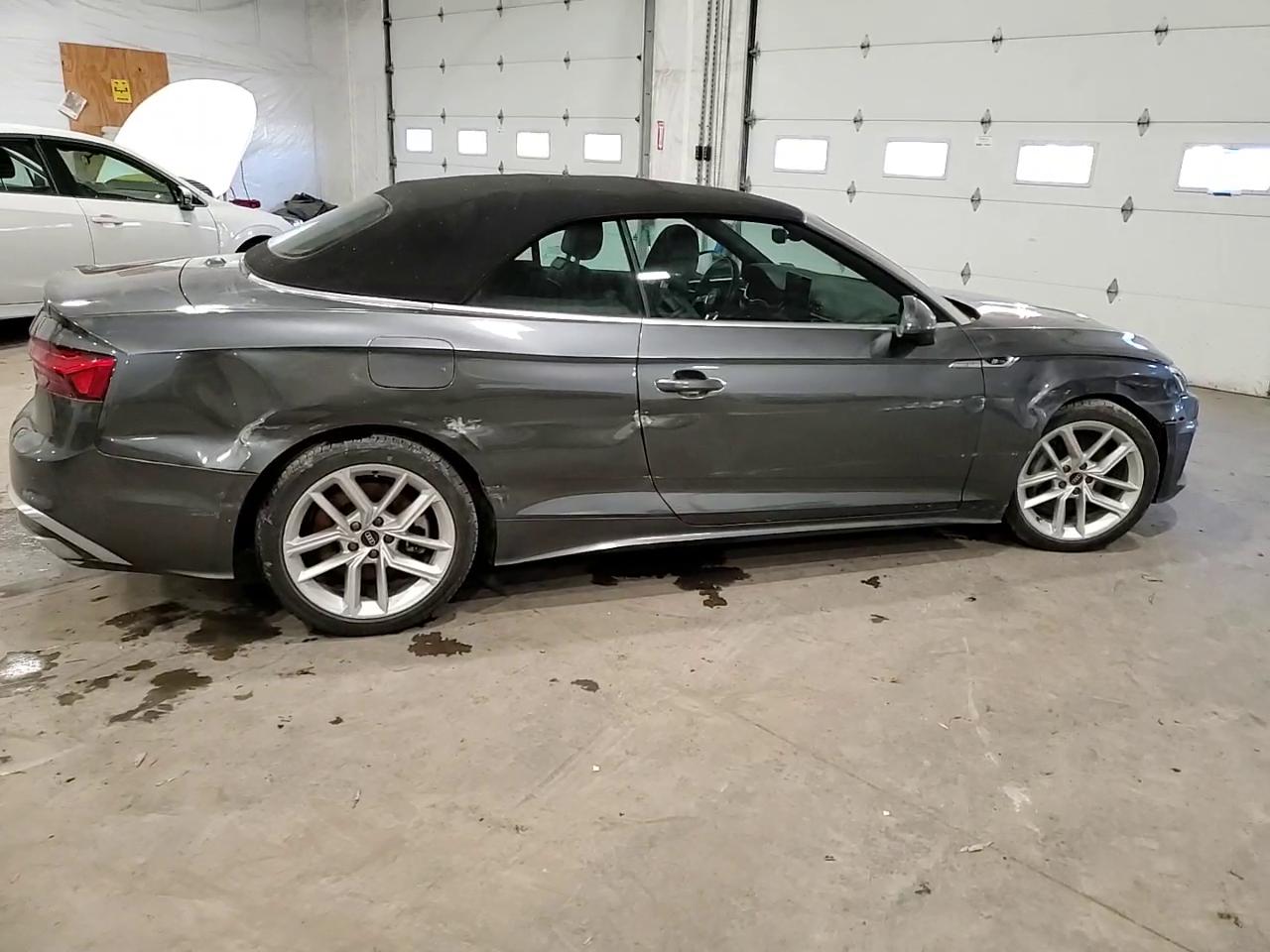 Фото: WAU4AGF58RN005485