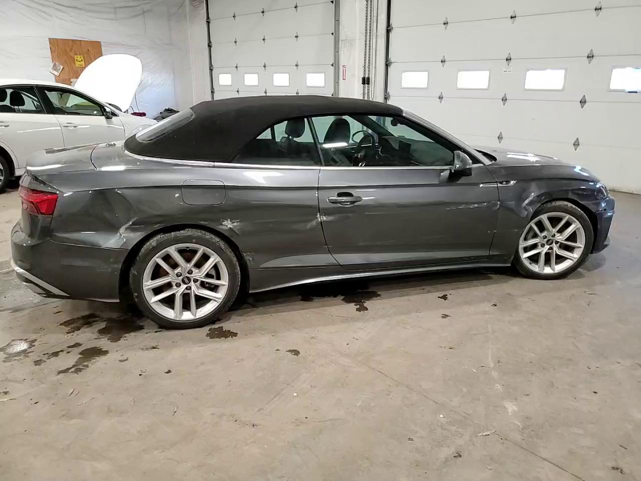 Фото: WAU4AGF58RN005485