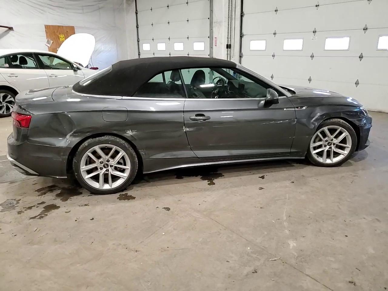 Фото: WAU4AGF58RN005485