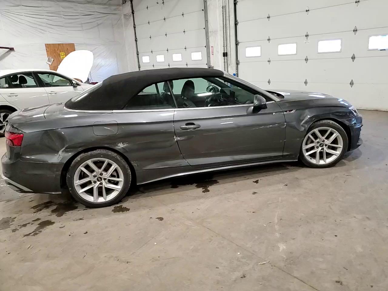 Фото: WAU4AGF58RN005485