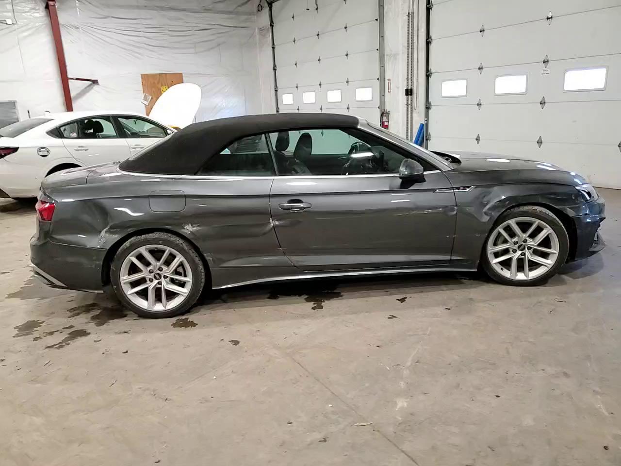 Фото: WAU4AGF58RN005485