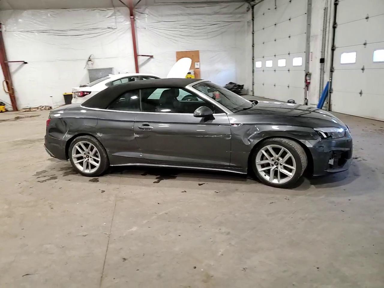 Фото: WAU4AGF58RN005485