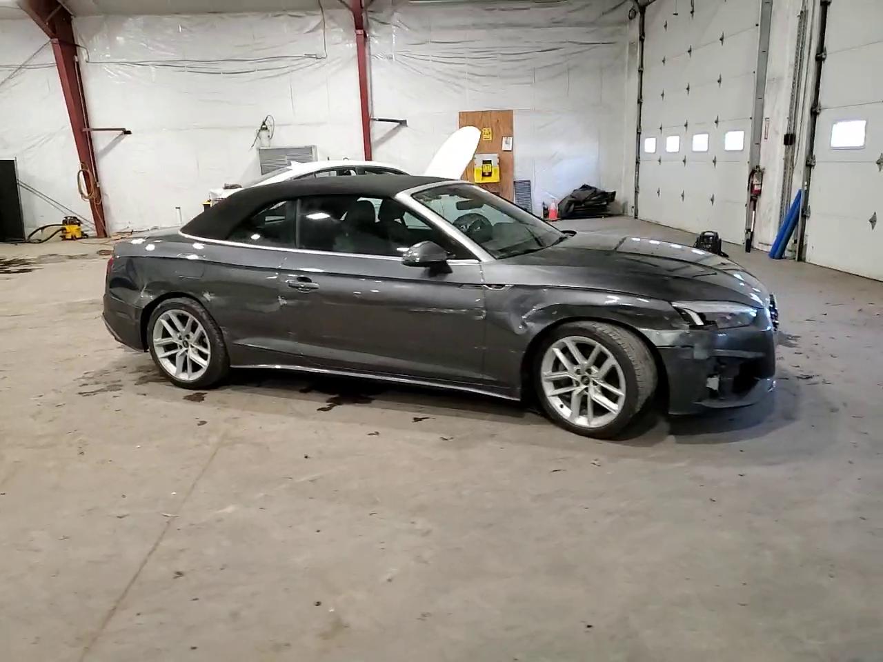 Фото: WAU4AGF58RN005485