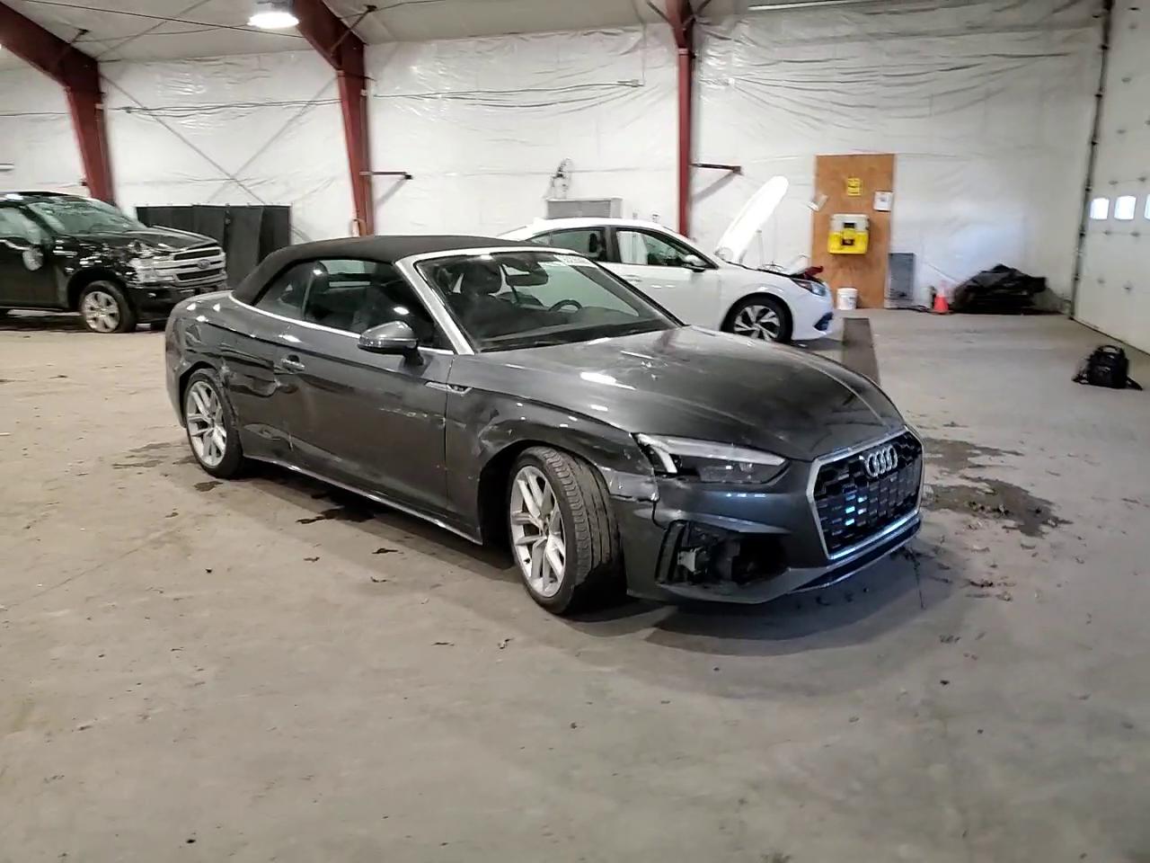 Фото: WAU4AGF58RN005485