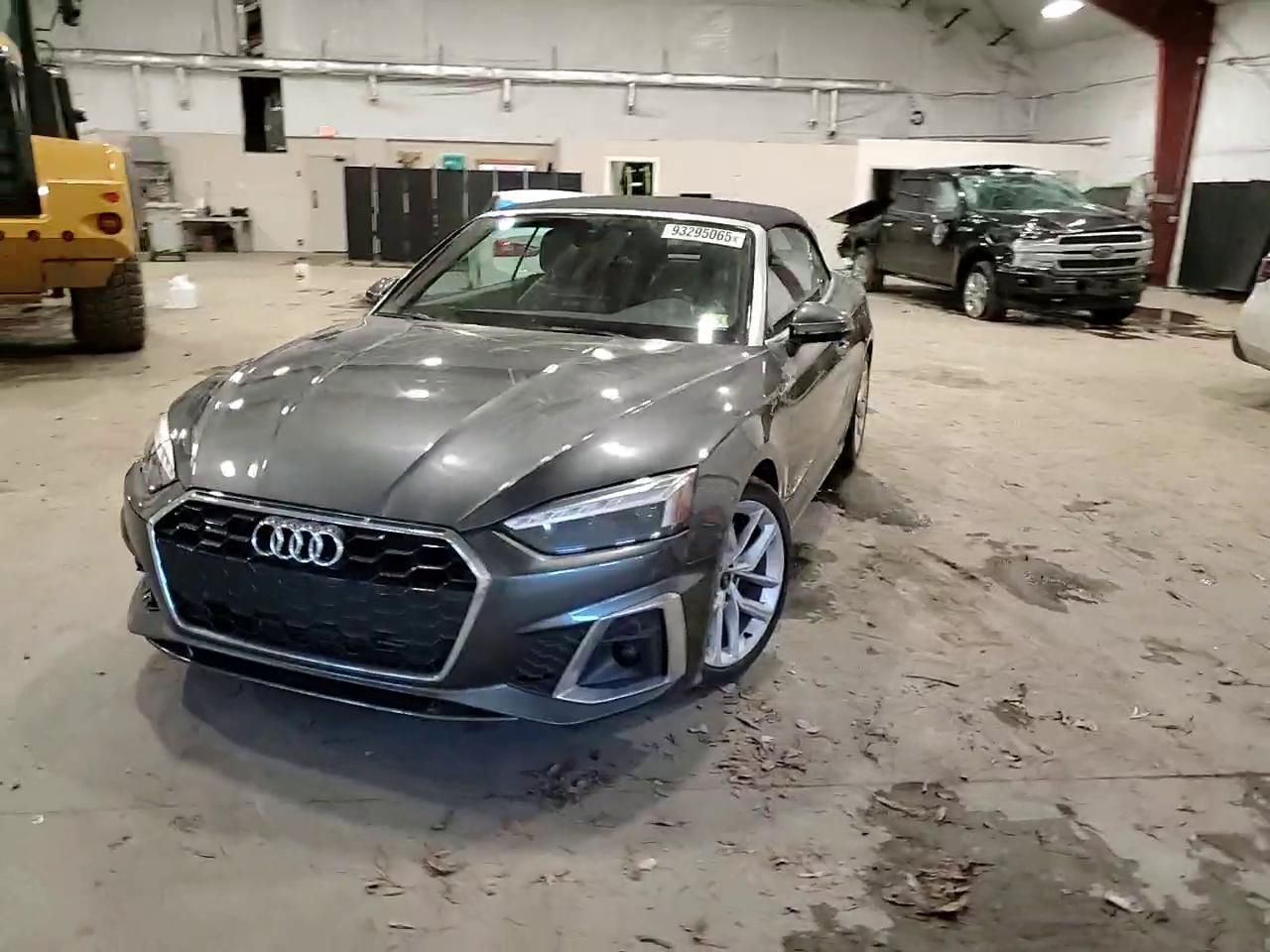 Фото: WAU4AGF58RN005485