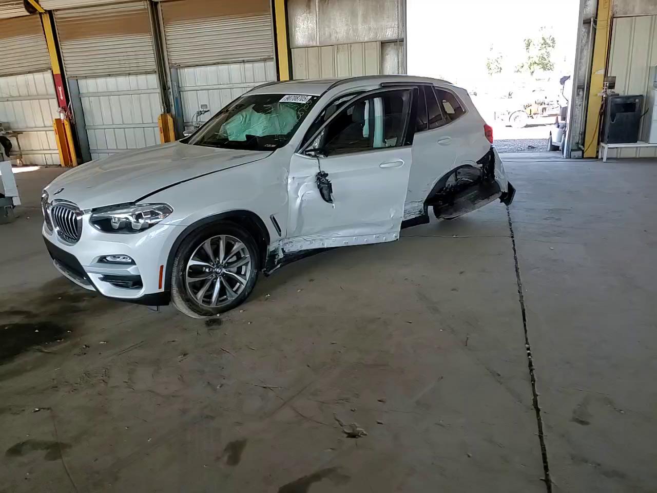 Фото: 5UXTR7C54KLR46038