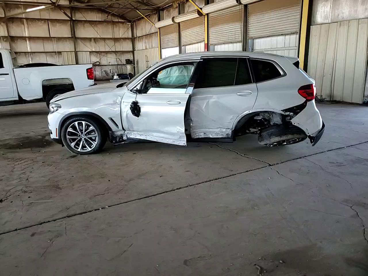 Фото: 5UXTR7C54KLR46038