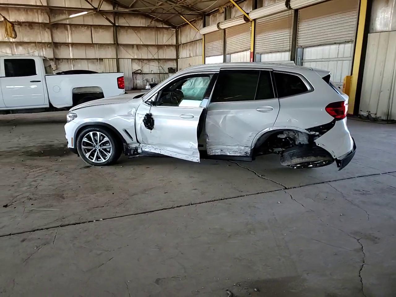 Фото: 5UXTR7C54KLR46038