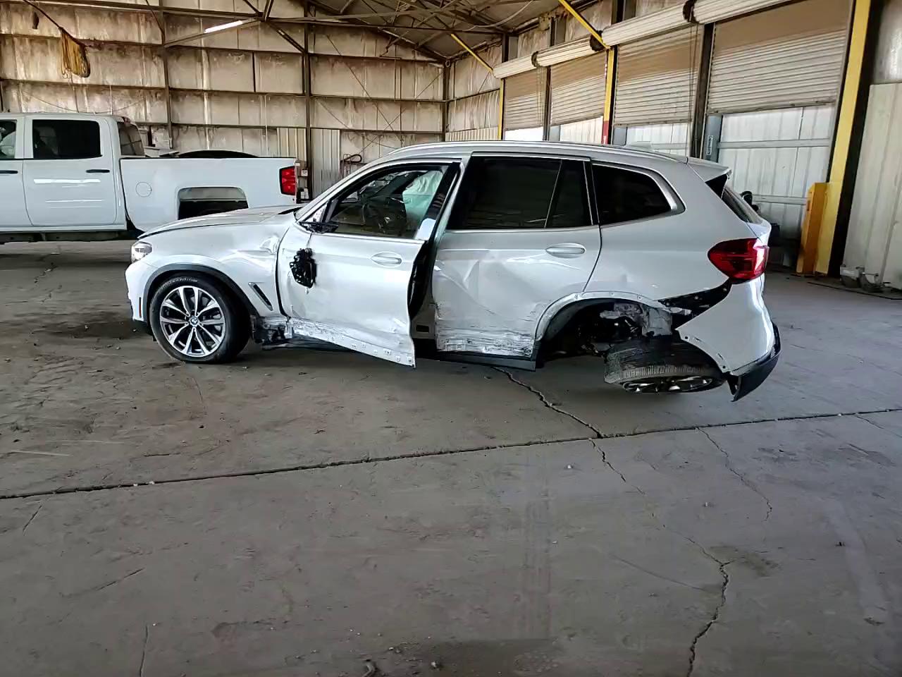 Фото: 5UXTR7C54KLR46038