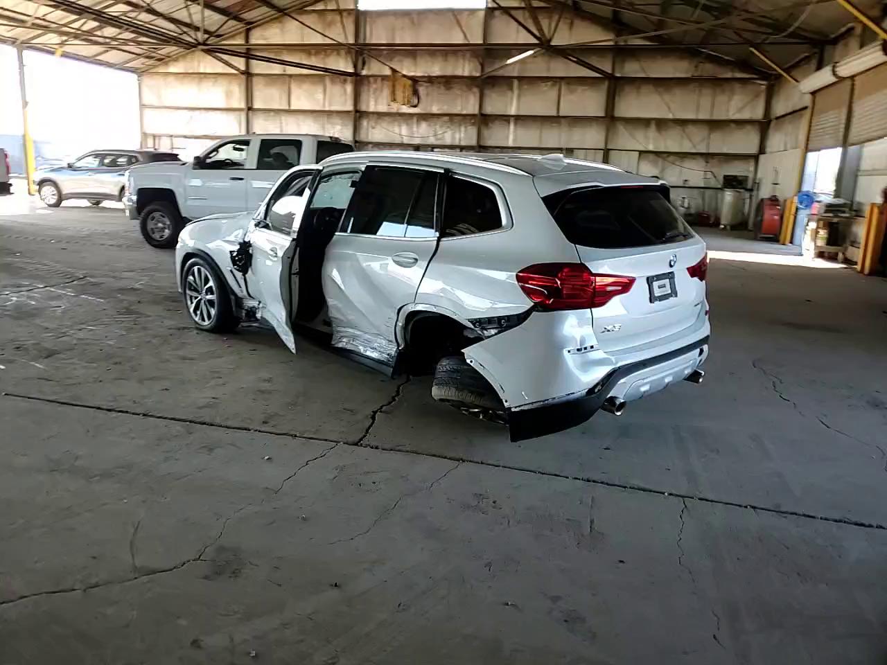 Фото: 5UXTR7C54KLR46038