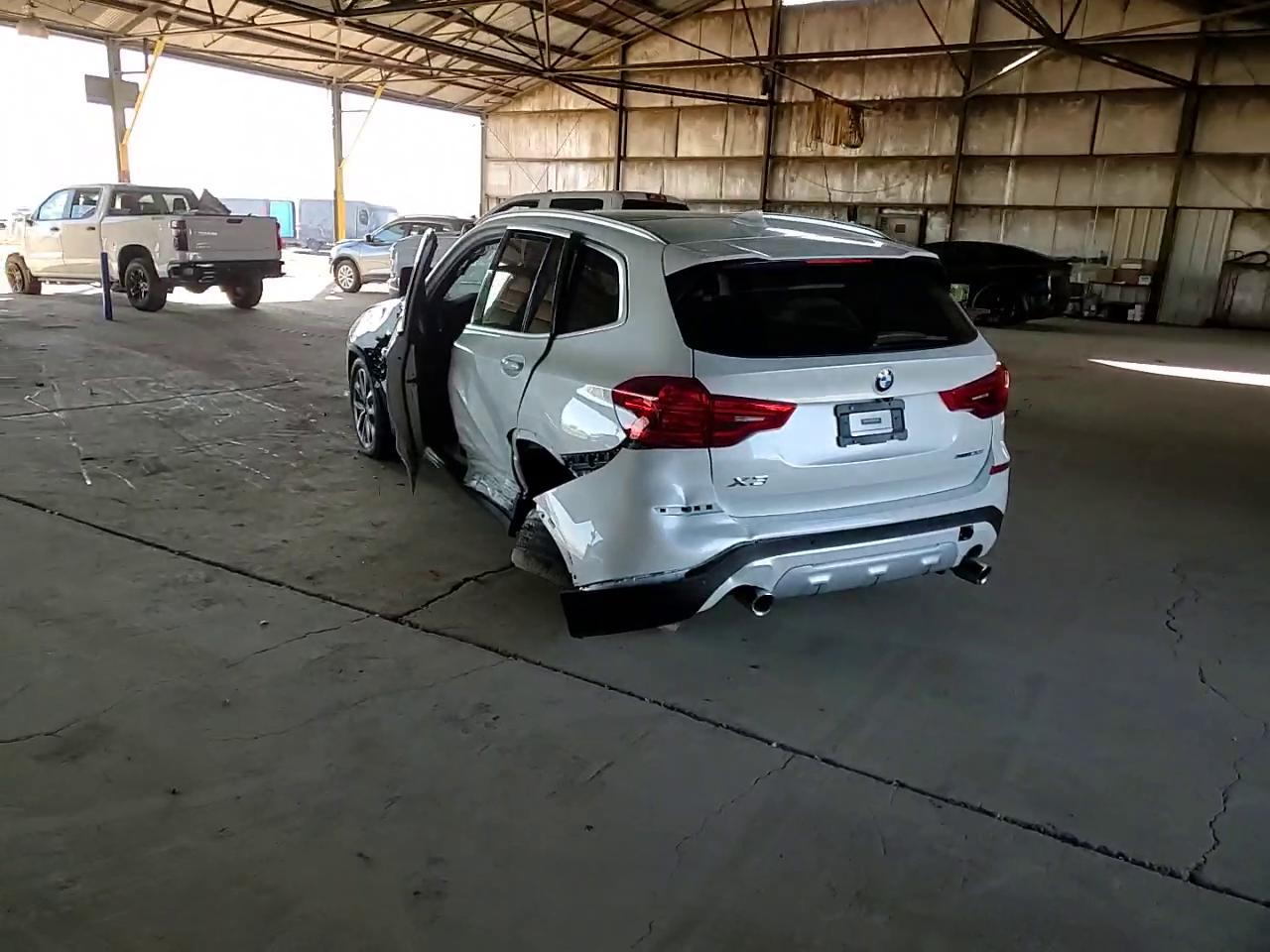 Фото: 5UXTR7C54KLR46038