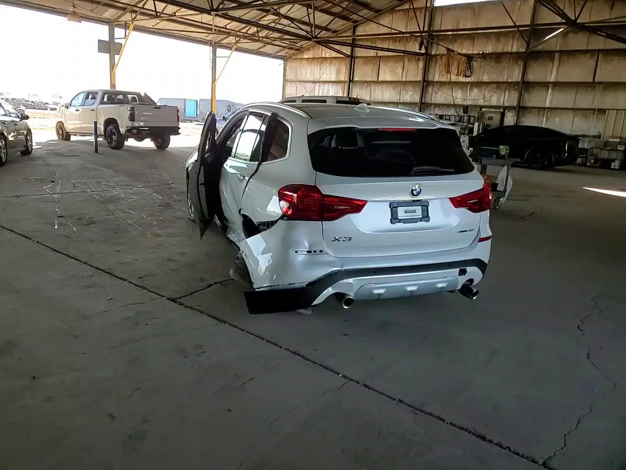 Фото: 5UXTR7C54KLR46038