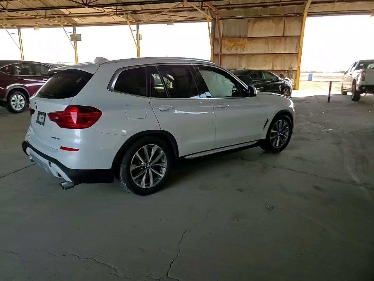 Фото: 5UXTR7C54KLR46038