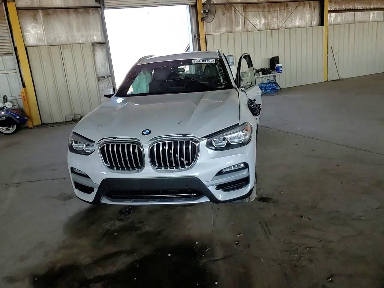 Фото: 5UXTR7C54KLR46038