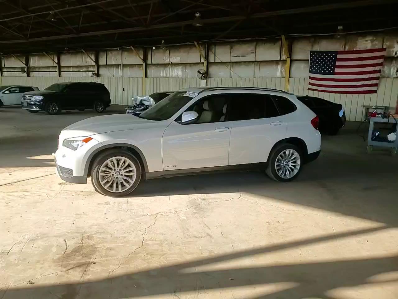 Фото: WBAVM1C56EVW47209