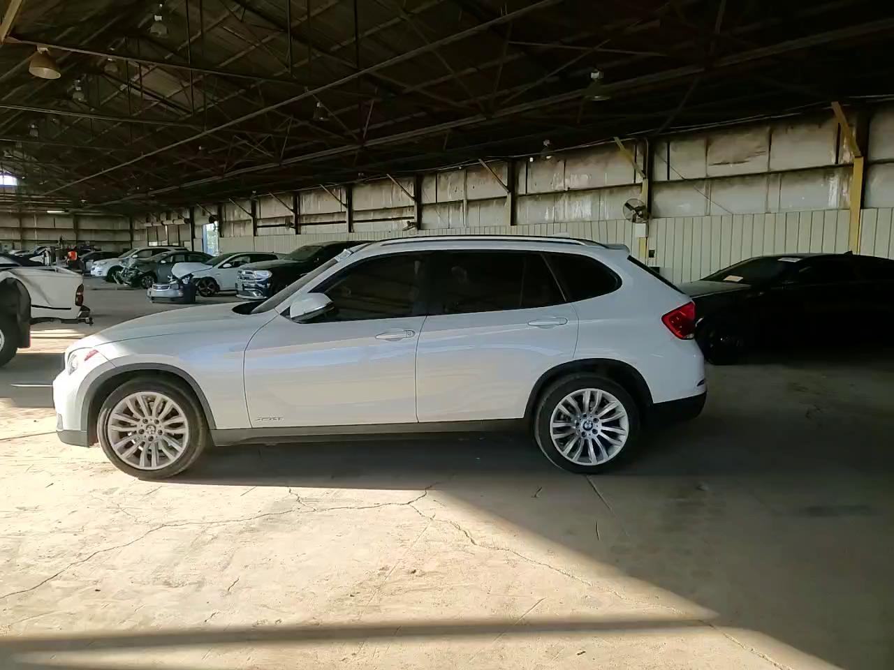 Фото: WBAVM1C56EVW47209