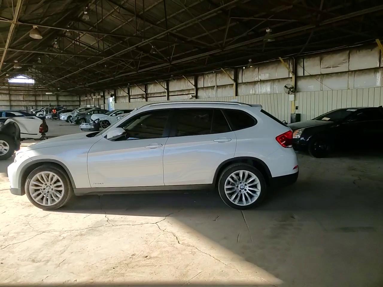 Фото: WBAVM1C56EVW47209