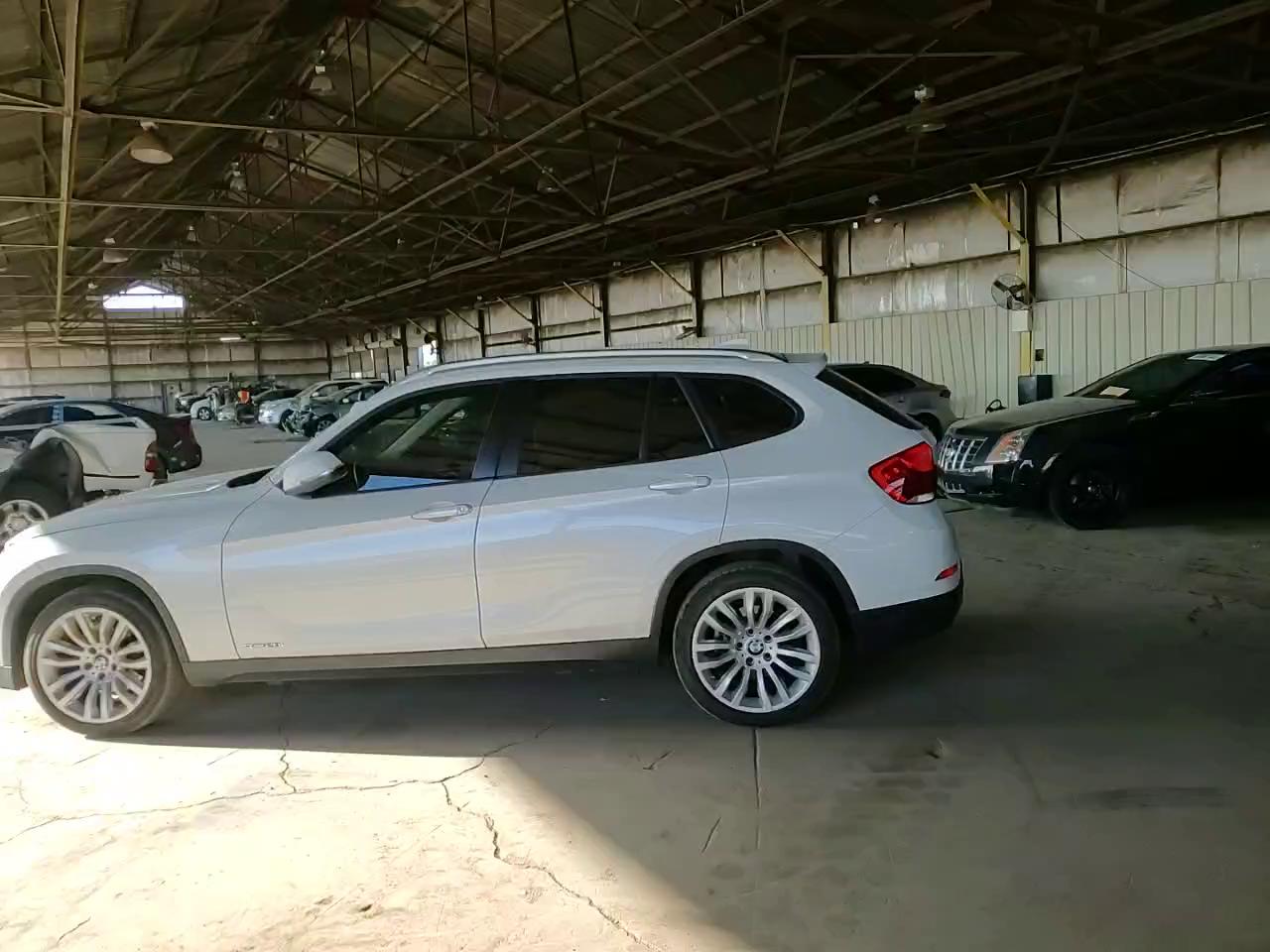 Фото: WBAVM1C56EVW47209