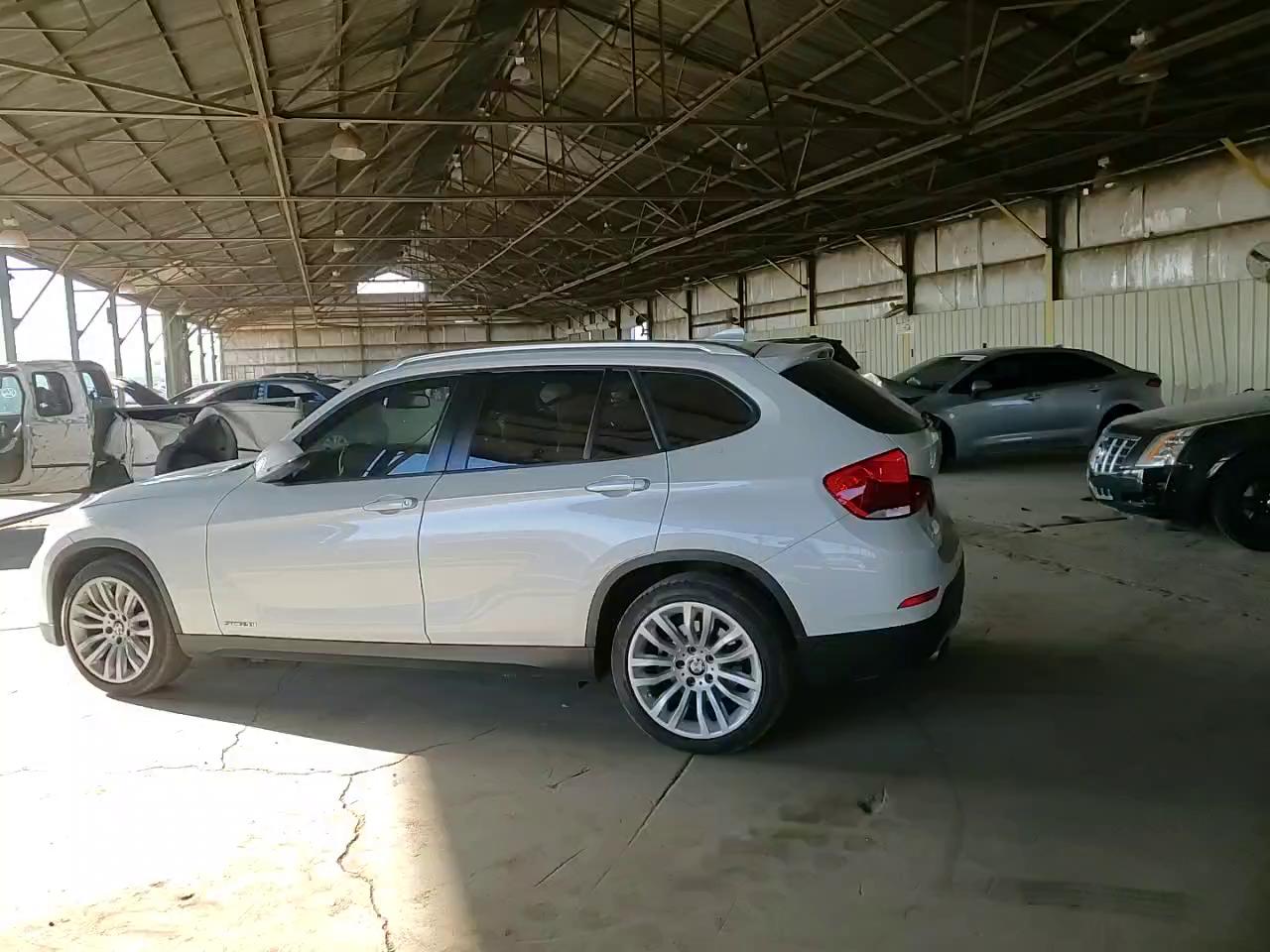 Фото: WBAVM1C56EVW47209