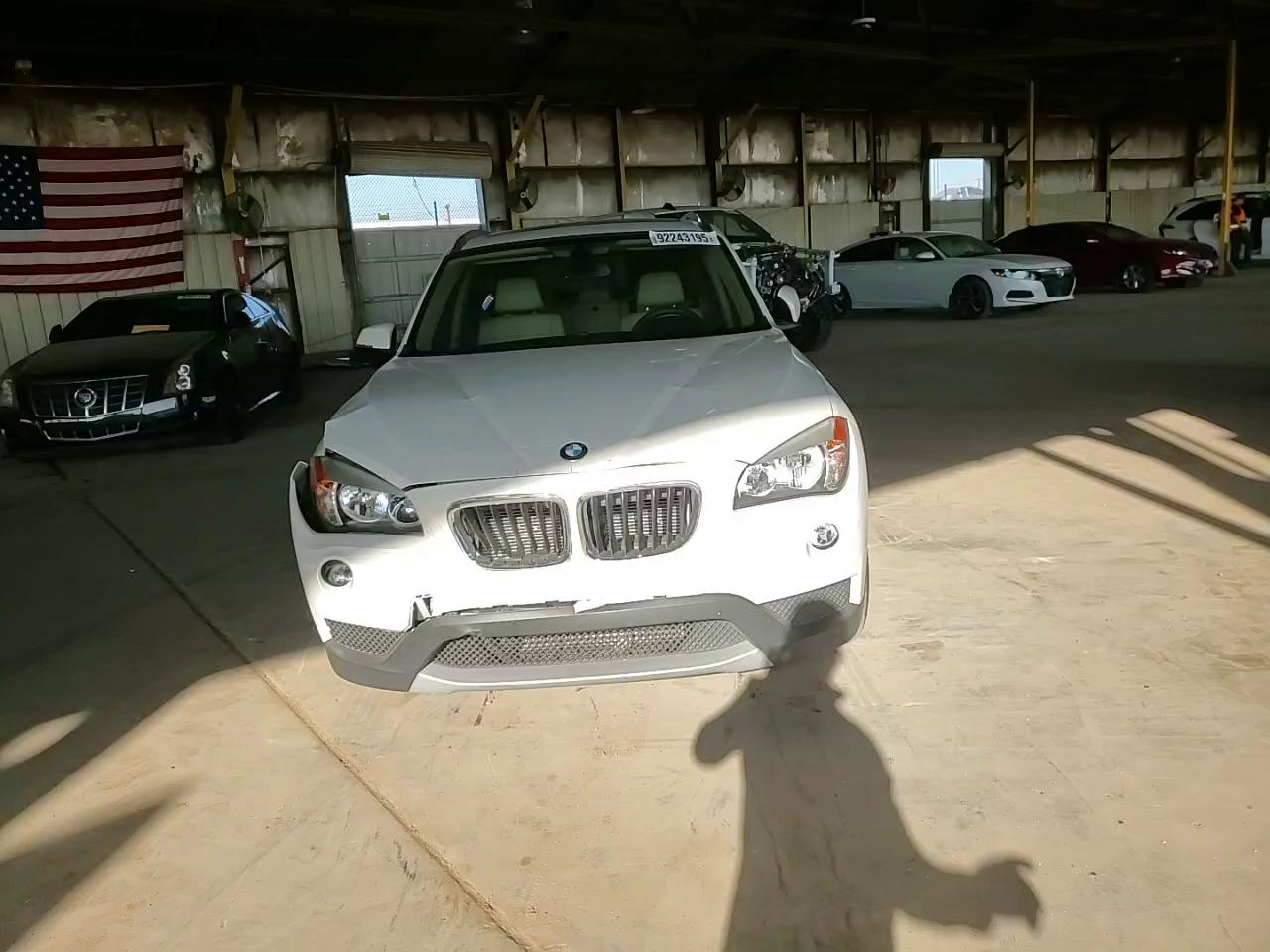 Фото: WBAVM1C56EVW47209