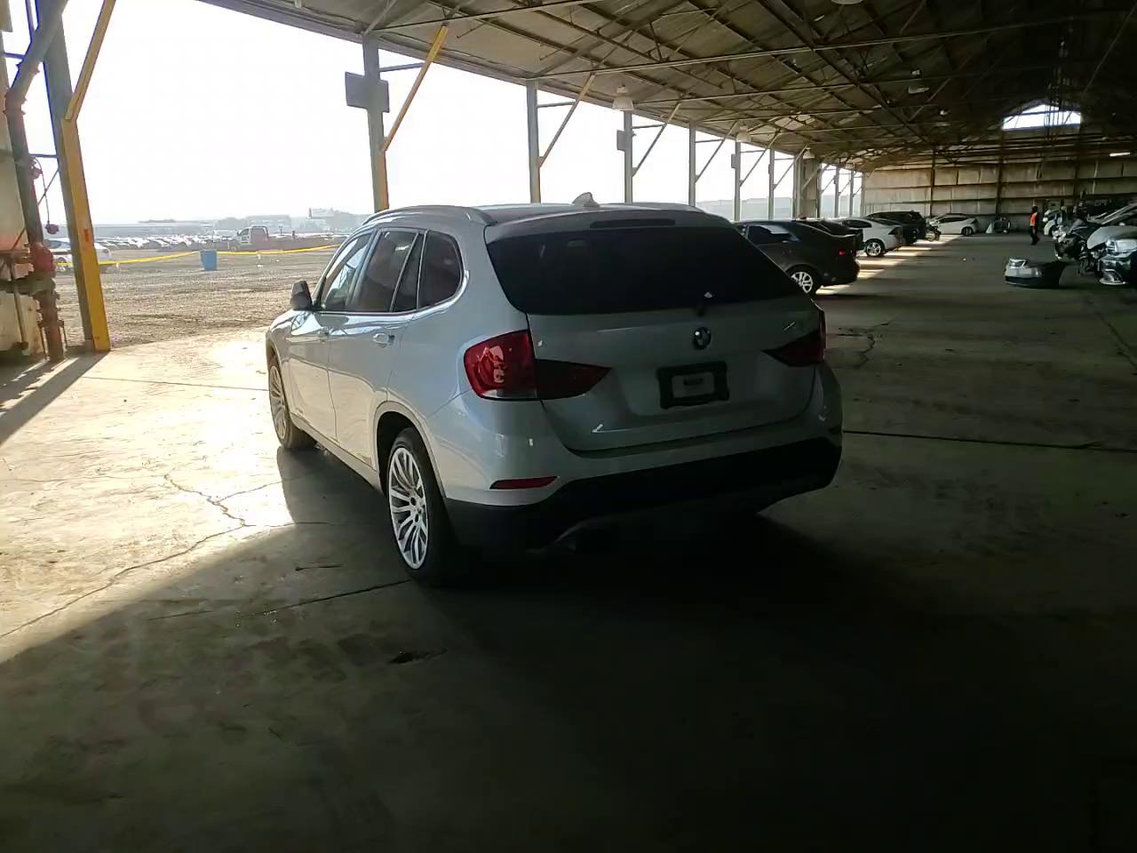 Фото: WBAVM1C56EVW47209