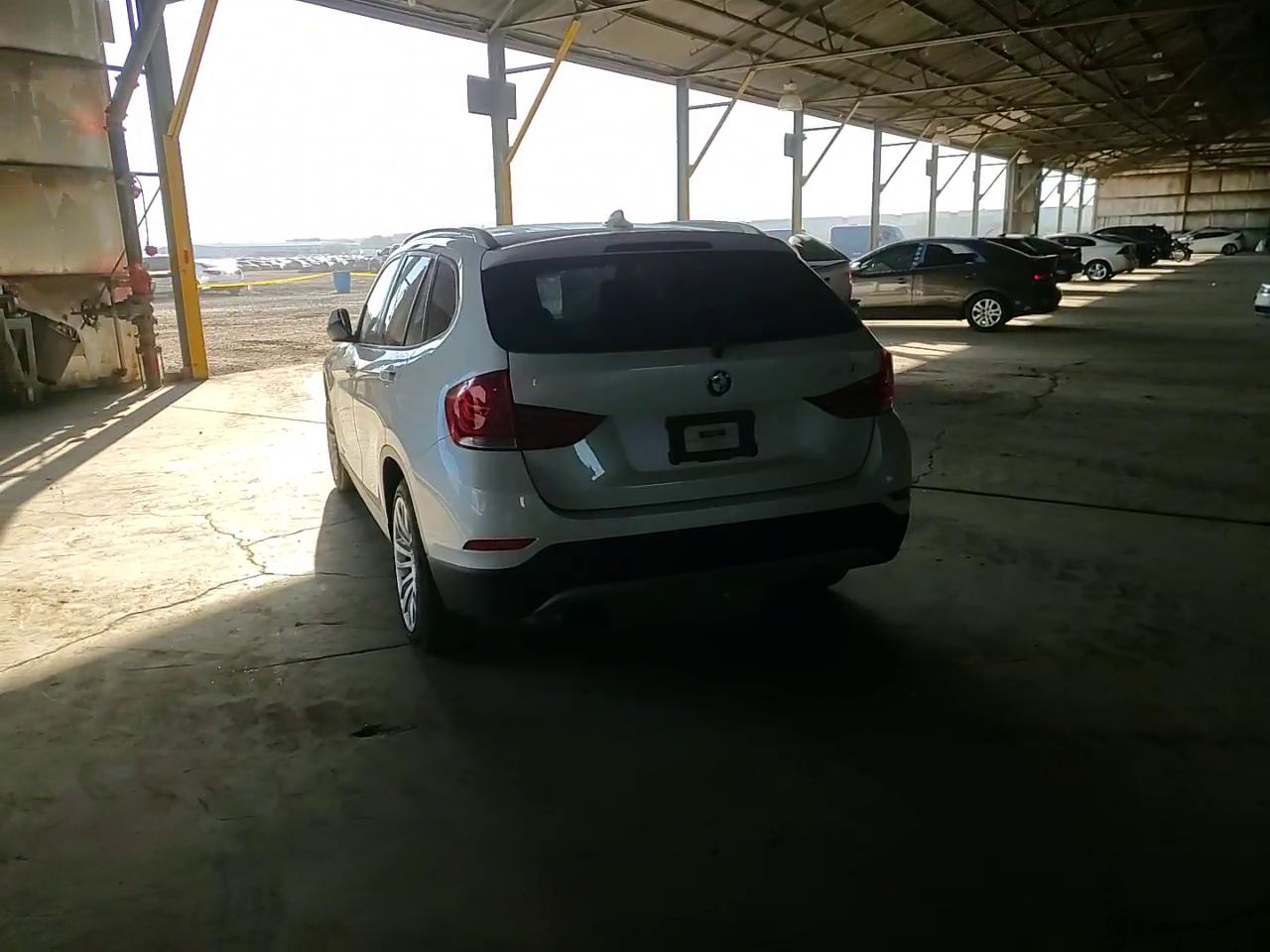 Фото: WBAVM1C56EVW47209