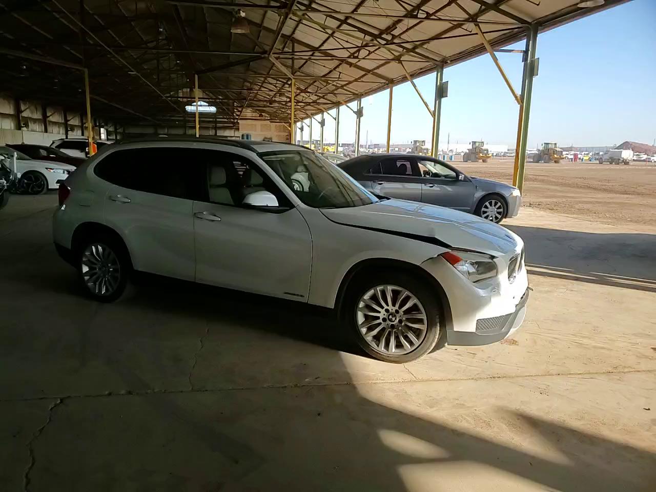 Фото: WBAVM1C56EVW47209