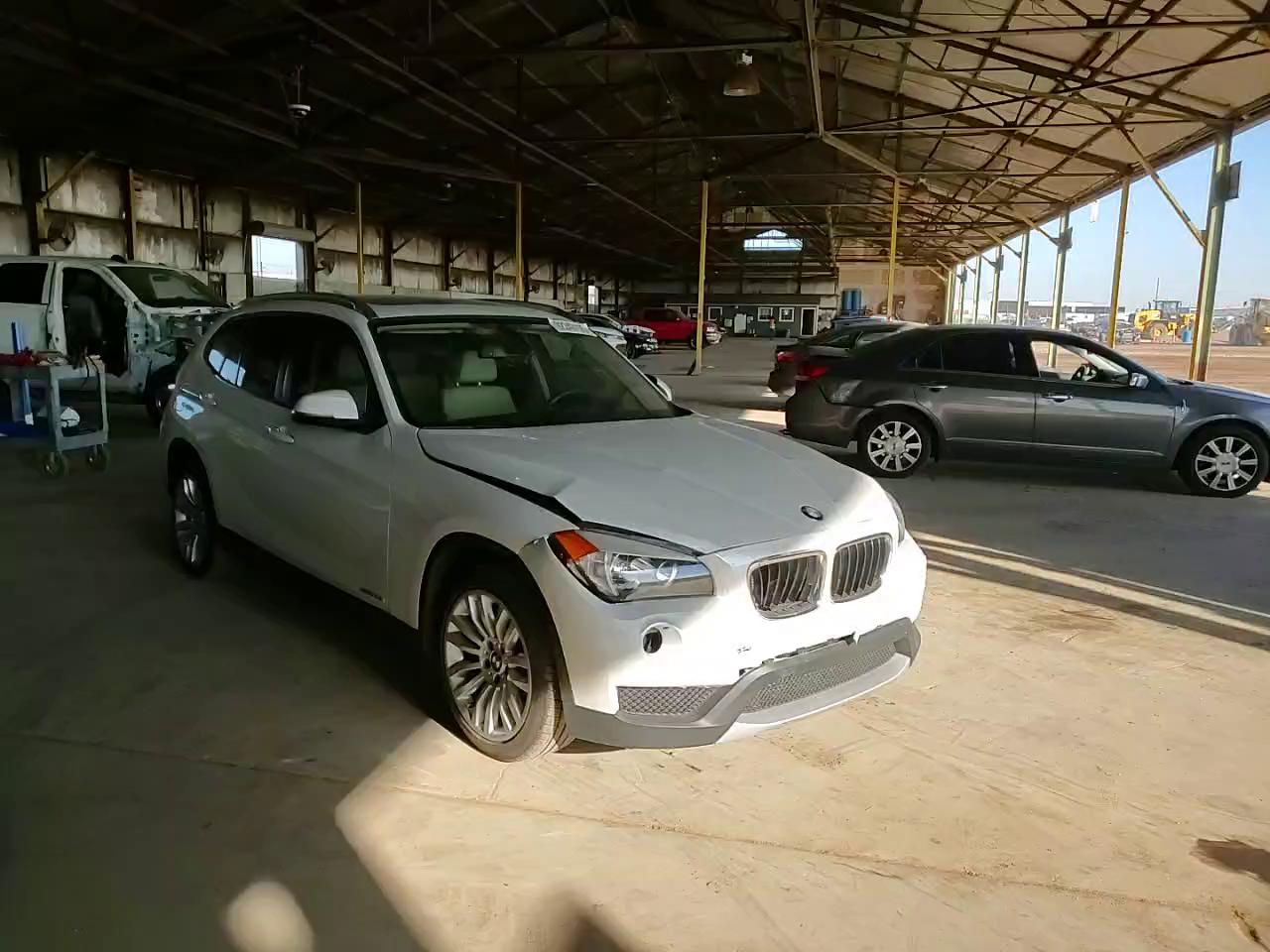 Фото: WBAVM1C56EVW47209