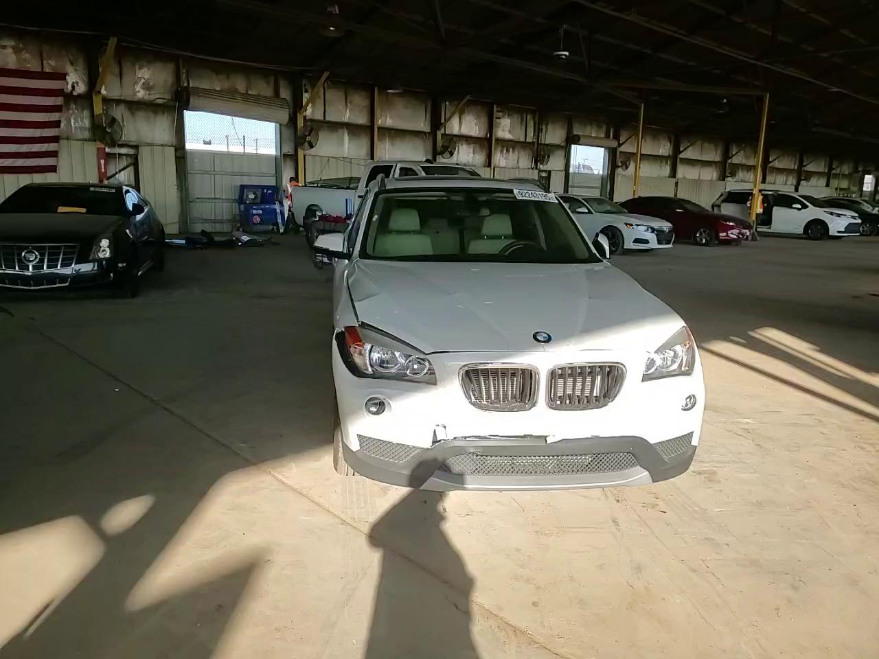 Фото: WBAVM1C56EVW47209